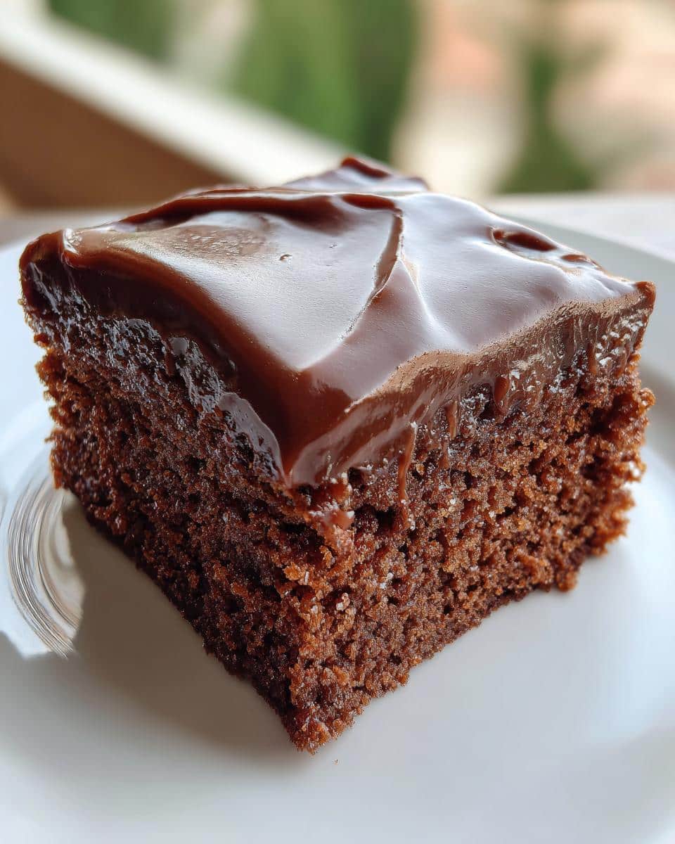 Easy Sheet Cake: 1 Pan, 5 Ingredients for Sweet Bliss 7 Easy Sheet Cakes - detail 1